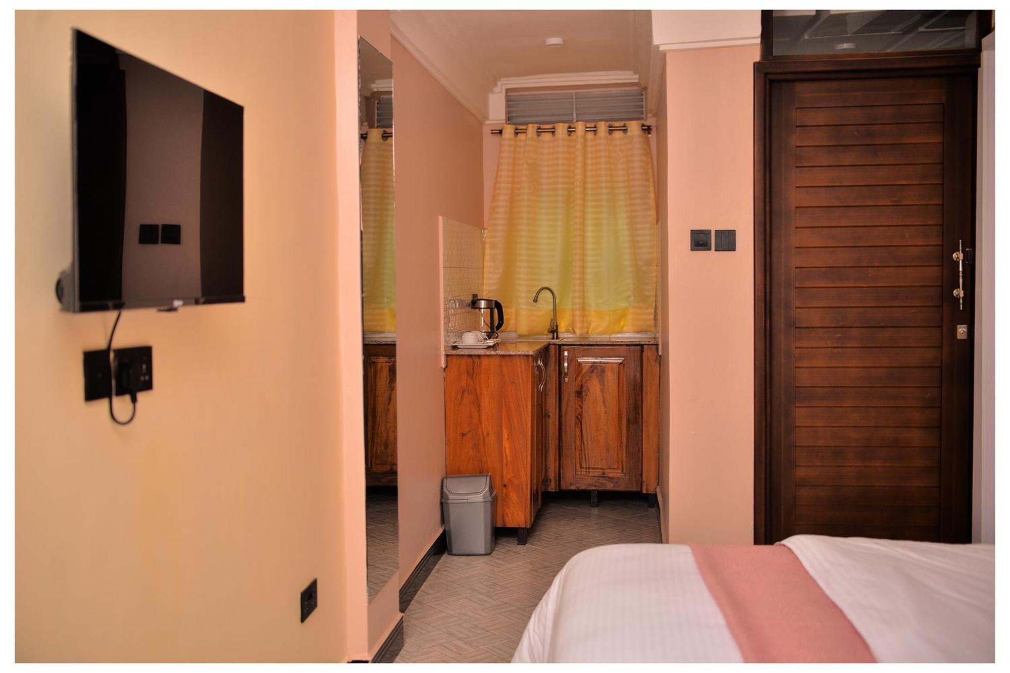 Ruby Haven Hotel Kampala Exterior foto